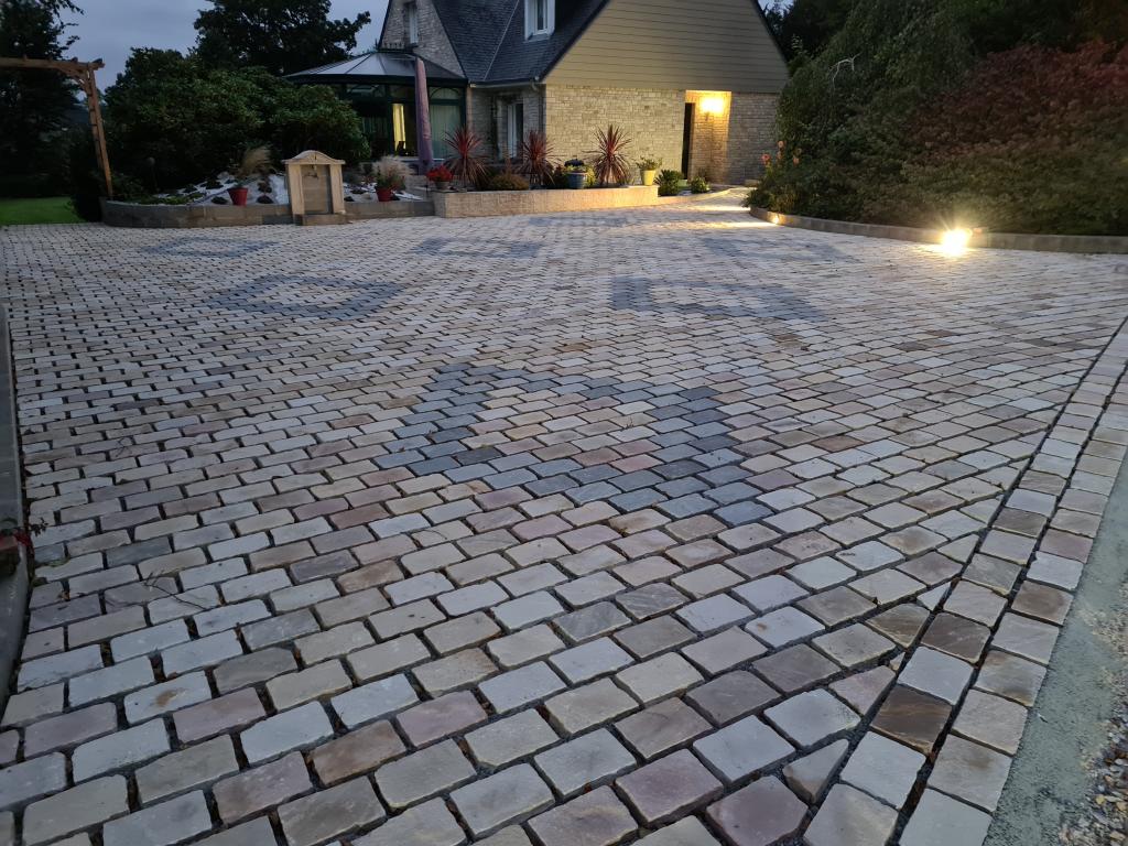 ROUSTIAU Terrassement sur Facebook