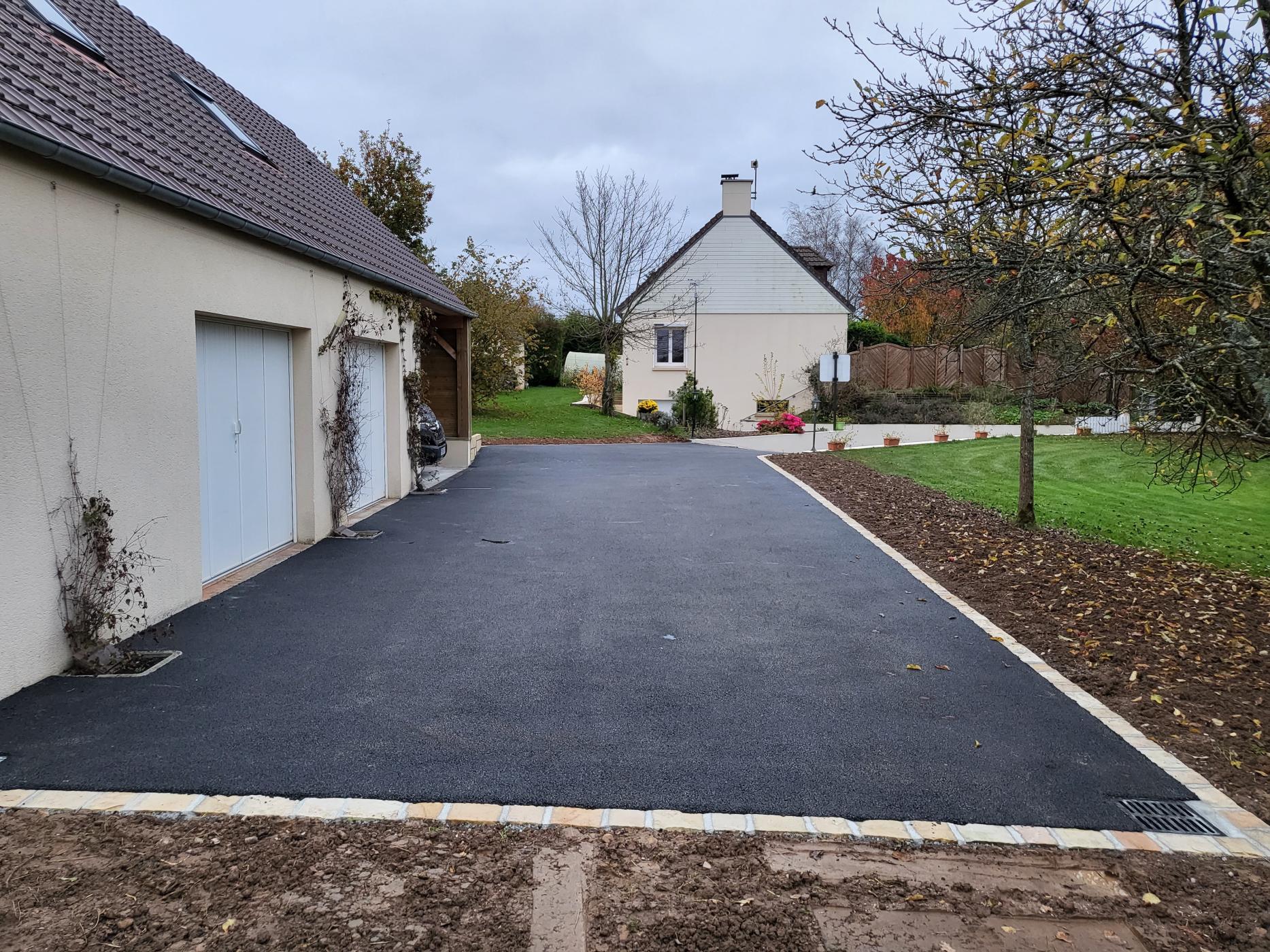 Périphérie en chainette de pavé